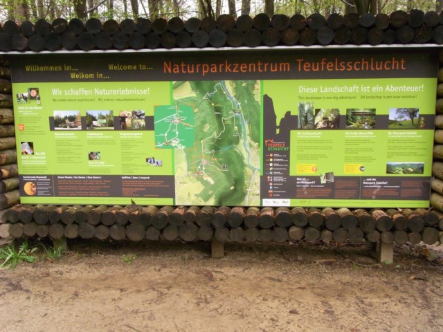 Tafel_Naturparkzentrum_Teufelsschlucht