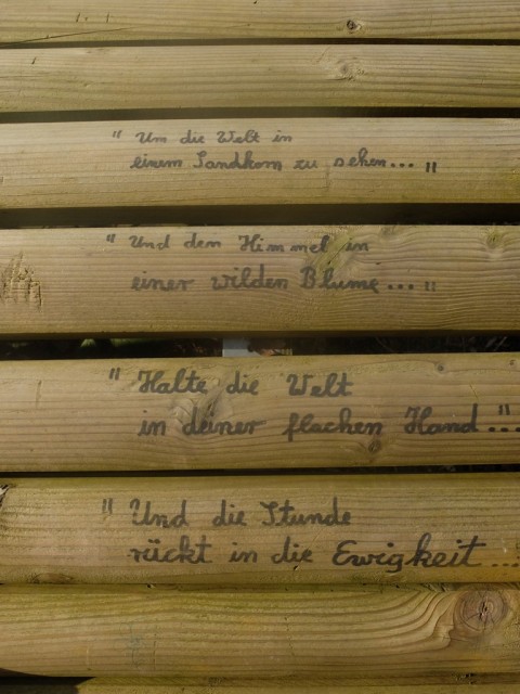 Sinnesbank_mit_Spruch