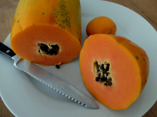Papaya_angeschnitten