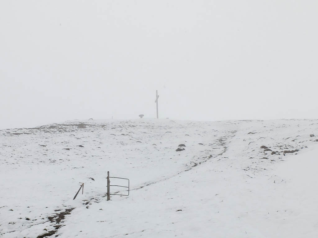 Eine Wanderung in die eisige Gipfelregion des Hündles