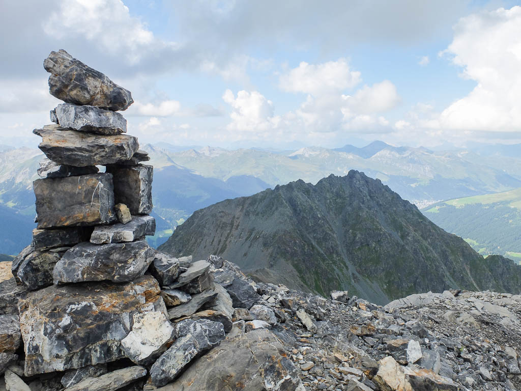 Übers Mitteltälli aufs 3005 Meter hohe Älplihorn